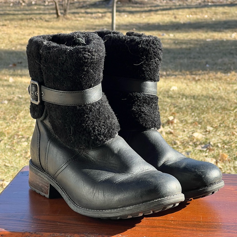 Ugg, Womens Booties, Black, size 9.5